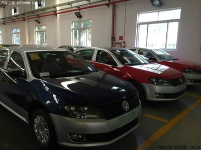 探索2015款新朗逸出租版車型 實用性與經(jīng)濟性的完美結(jié)合